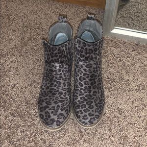 Black and grey leopard print booties